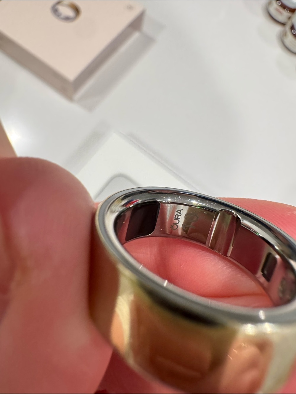 OURA RING 4 size 10 - Picture 6 of 7